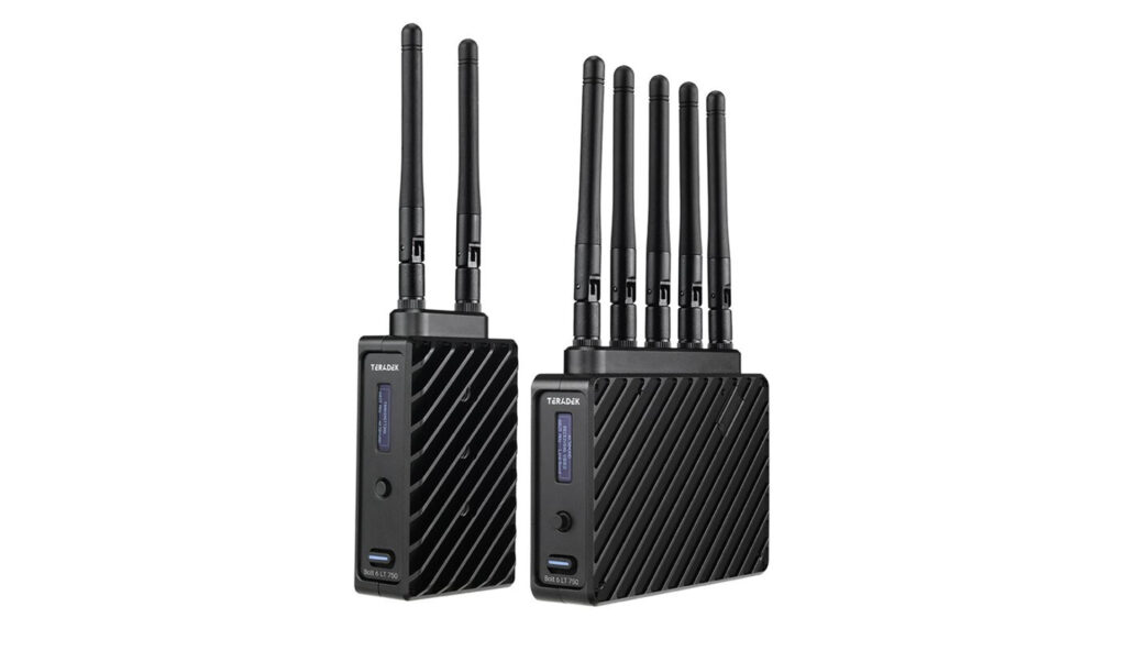 Two wireless devices with antennas